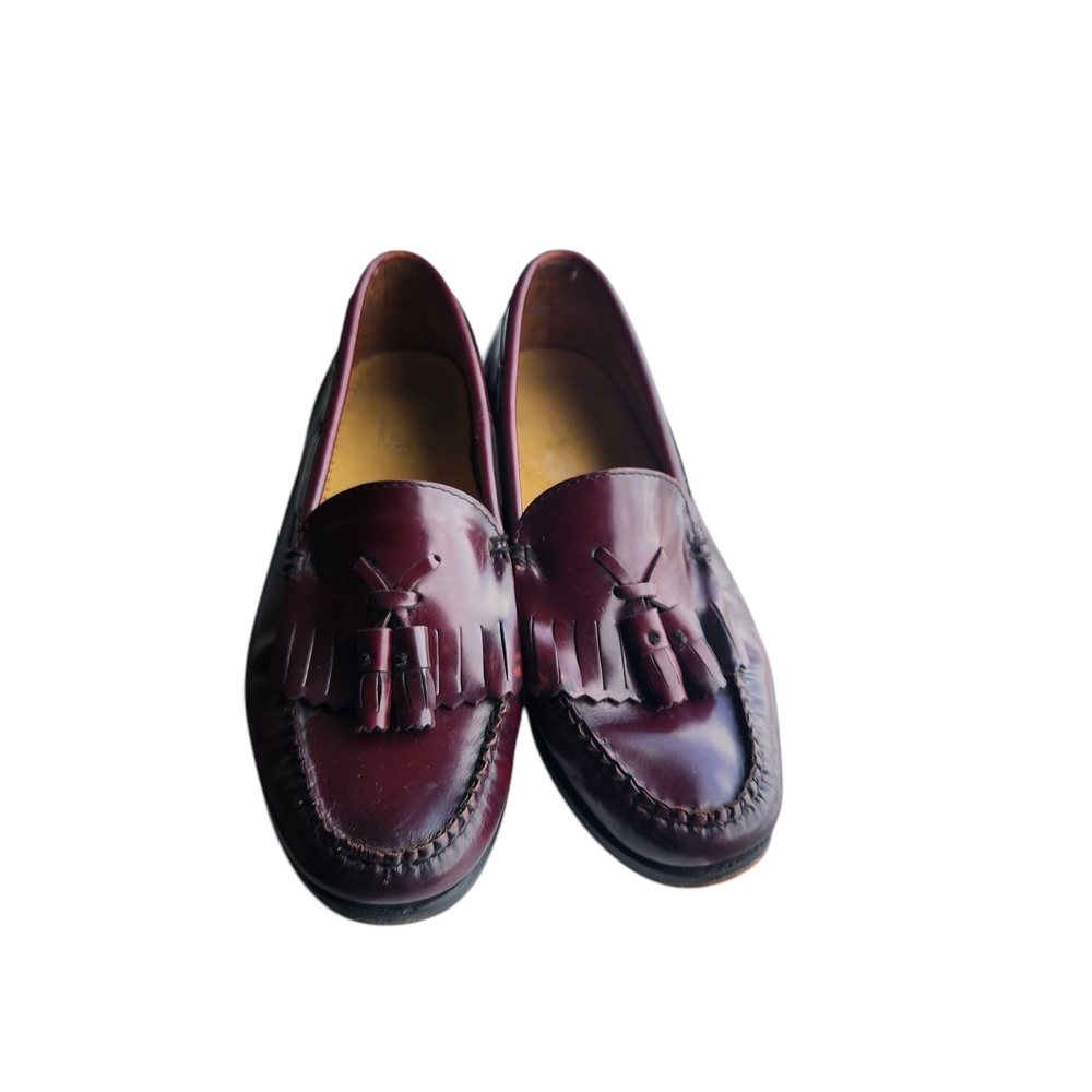 Womens G.H BASS ESTHER KILTIE TASSEL WEEJUNS LOAFER in Burgundy, size 6.5